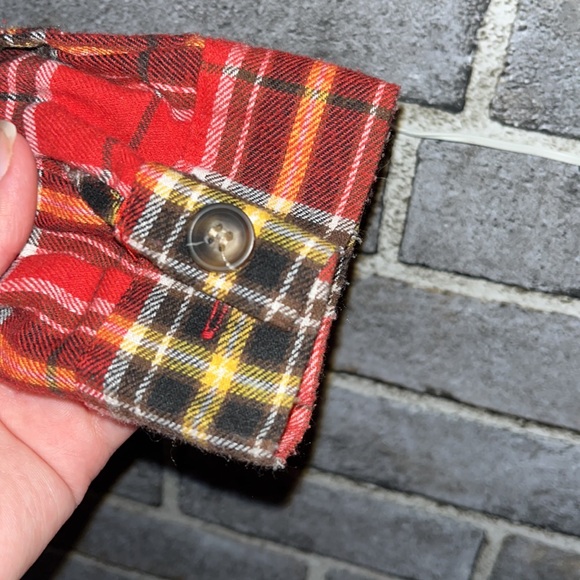 Cropped flannel top - Picture 4 of 4